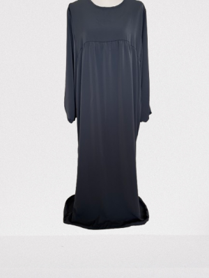 Abaya femme manches bouffantes en Soie de Médine, fluide et opaque, offrant élégance et confort pour une tenue pudique et raffinée. Idéale pour toutes occasions.