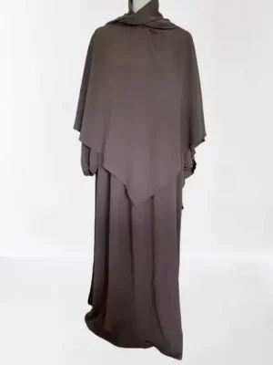 Ensemble abaya khimar taupe tissu jazz, manches bouffantes, fluide et couvrant